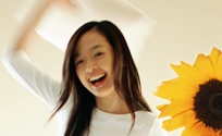 [웹진] 요즈음은 눈성형을 하는 여성들이 아주 많이 늘고 있다. 좋은 인상을 갖기 위해서는 부드럽고